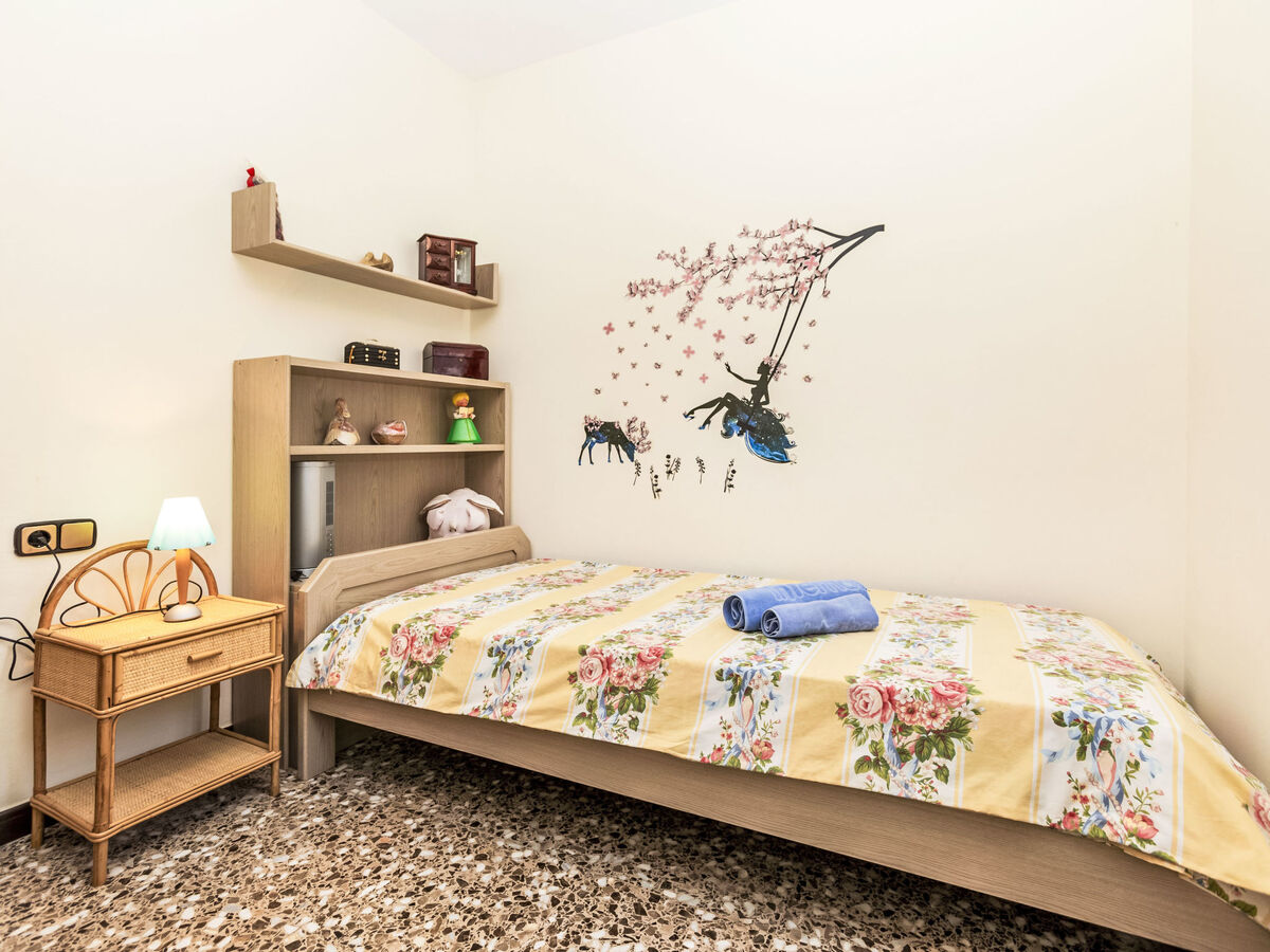 Mercedes – Maison 5 chambres avec piscine à Sant Jaume - Photo 15