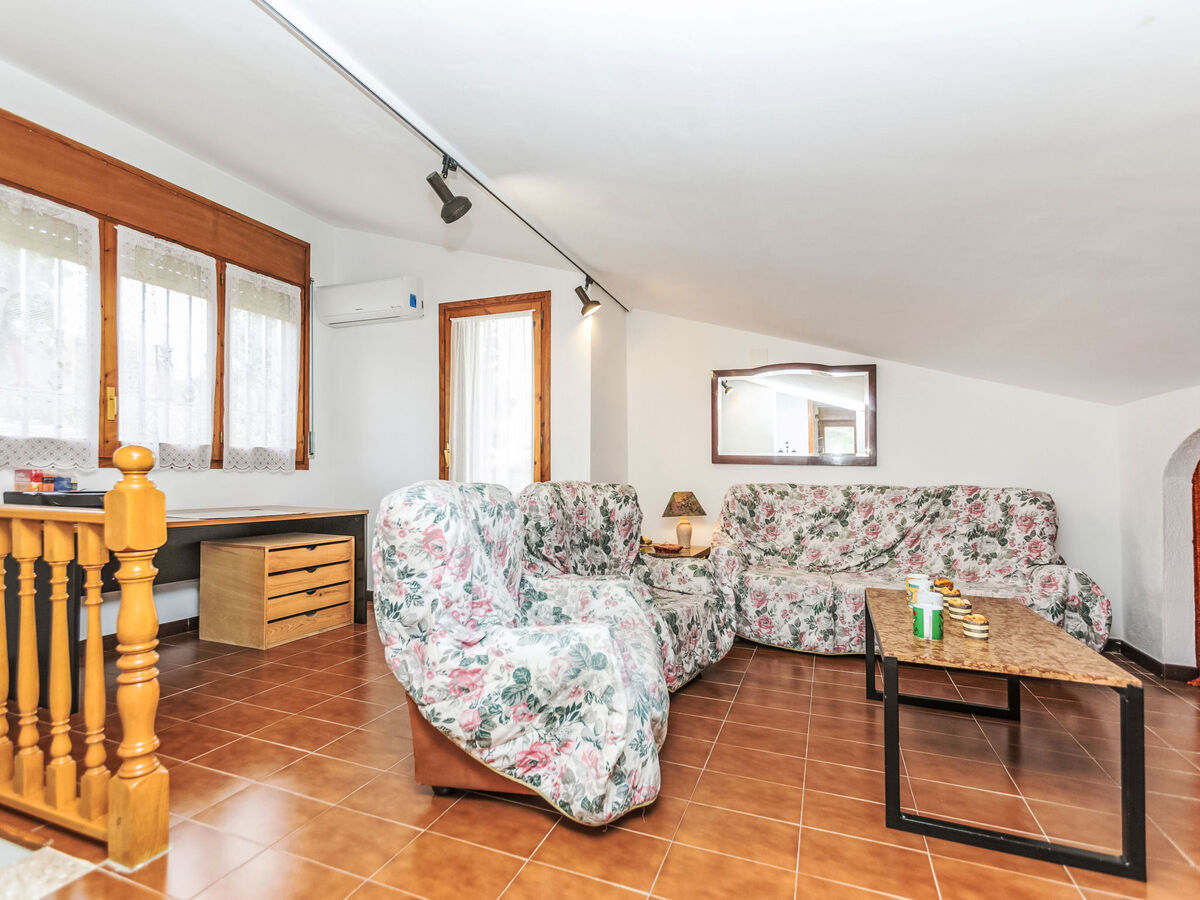 Mercedes – Maison 5 chambres avec piscine à Sant Jaume - Photo 16