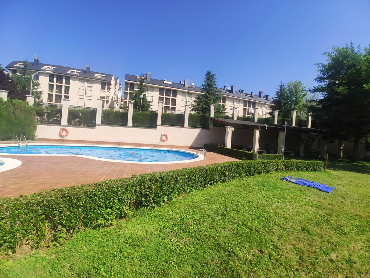 Appartement montagne à Jaca, terrasse privée et piscine - Photo 19