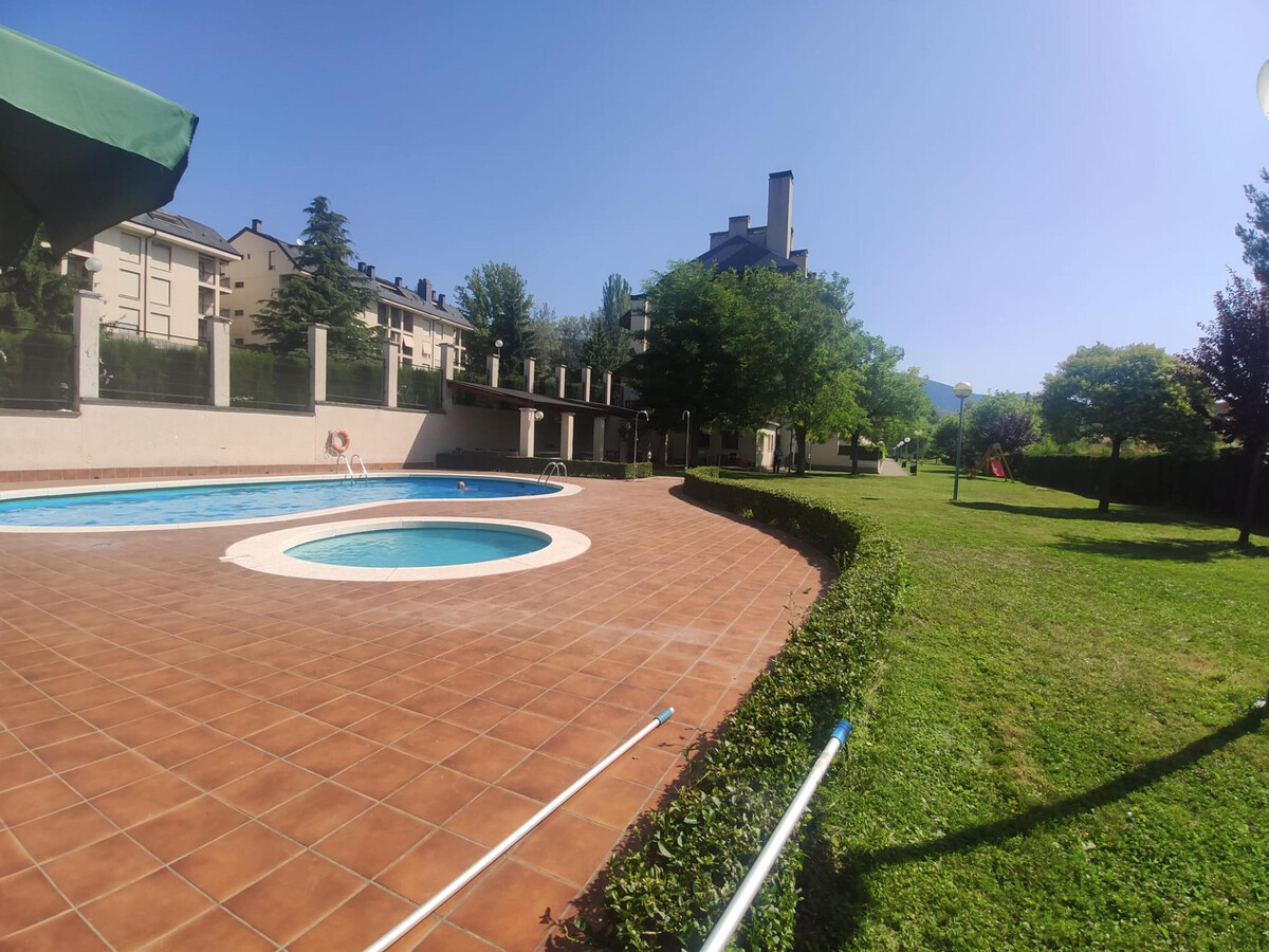 Appartement montagne à Jaca, terrasse privée et piscine - Photo 21