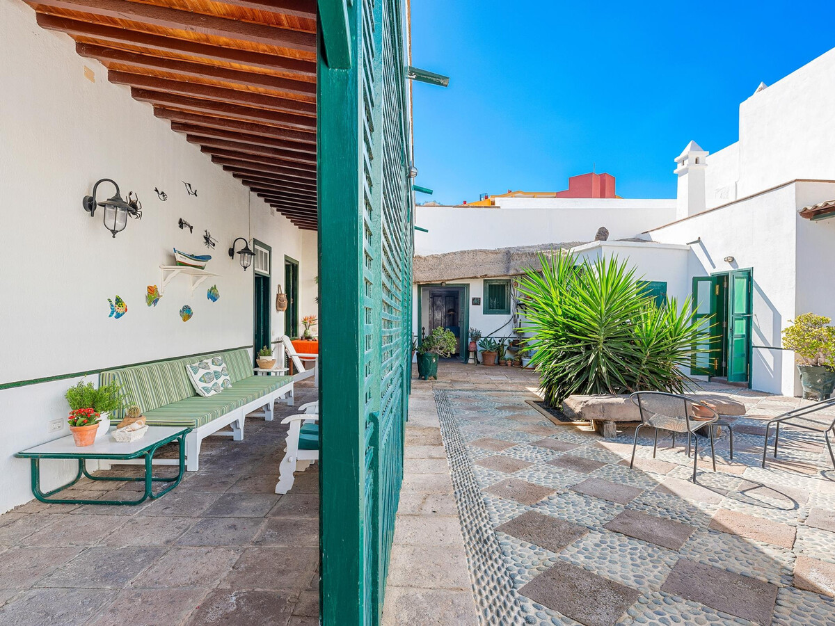 Maison de 1912 aux Canaries, patio ensoleillé près plage - Photo 8