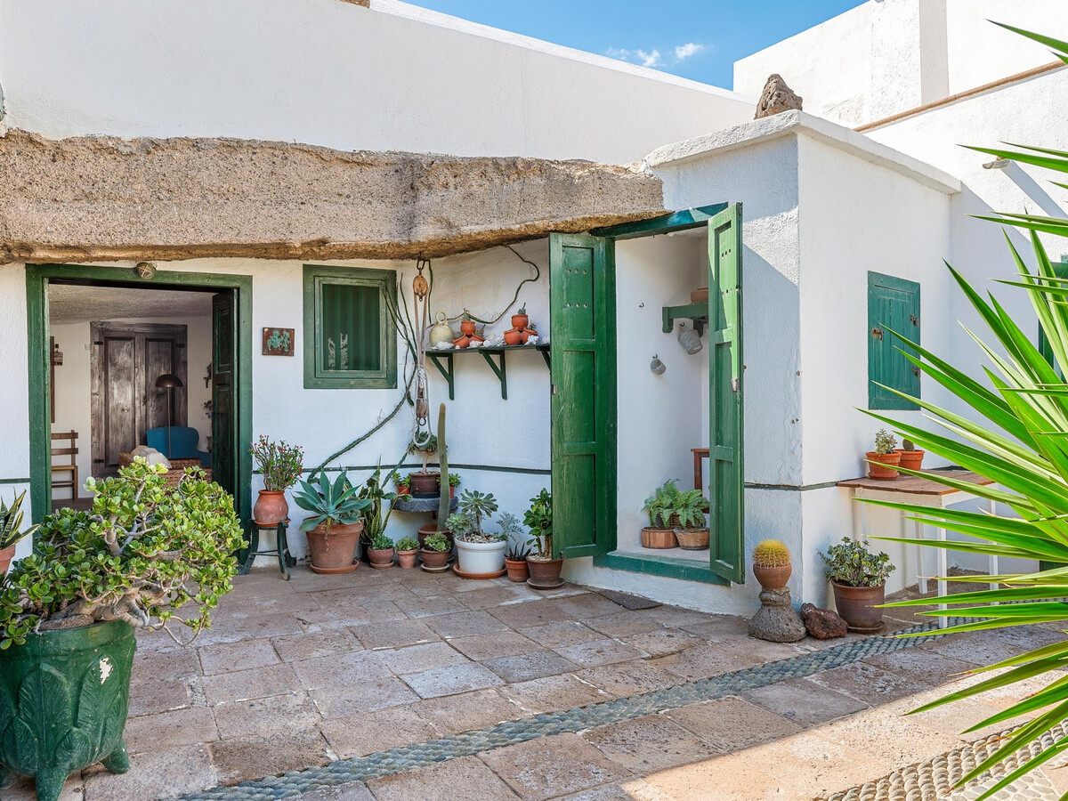 Maison de 1912 aux Canaries, patio ensoleillé près plage - Photo 23