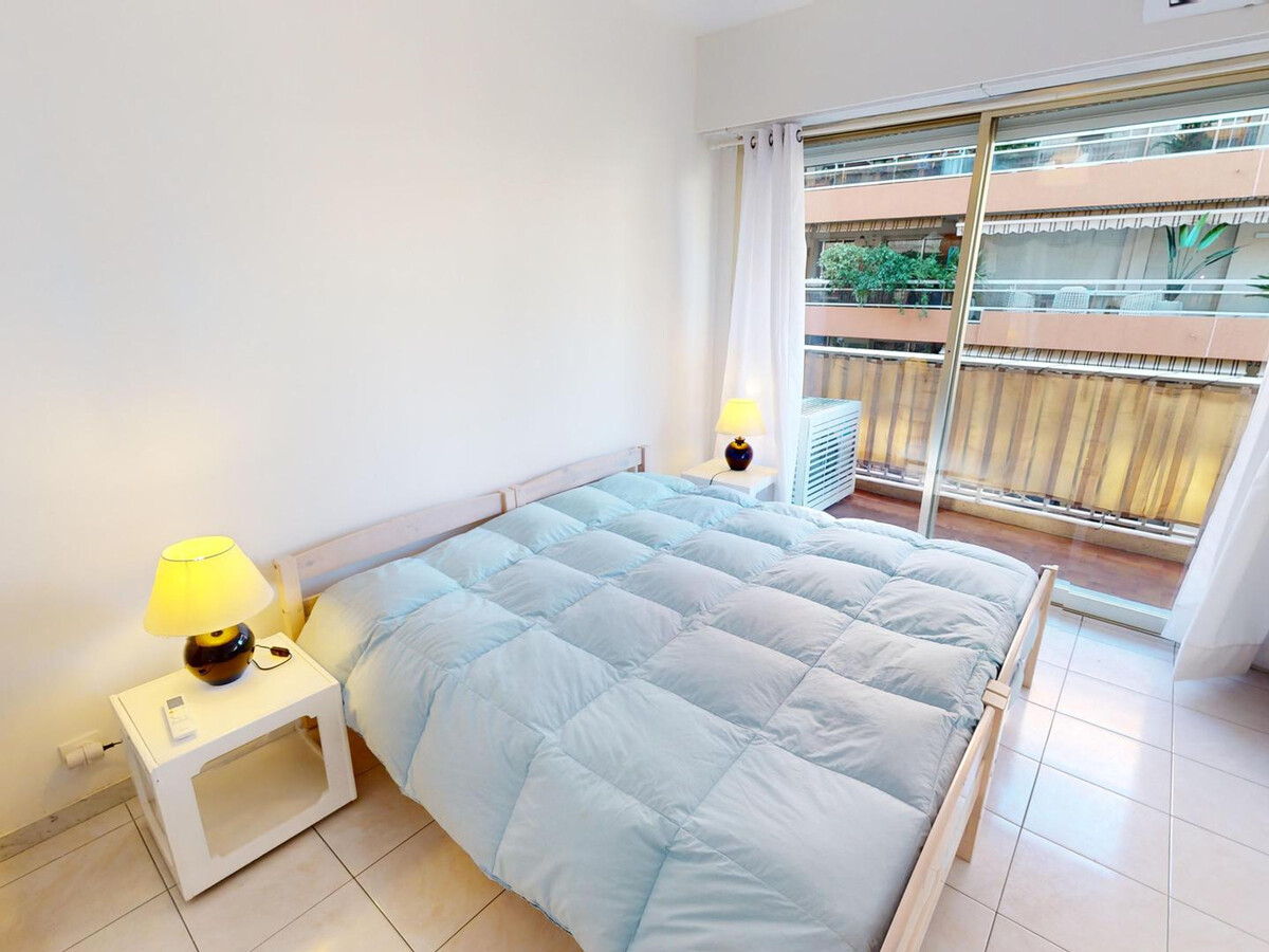 Appartement 2P centre Menton, terrasse et parking privé - Photo 8