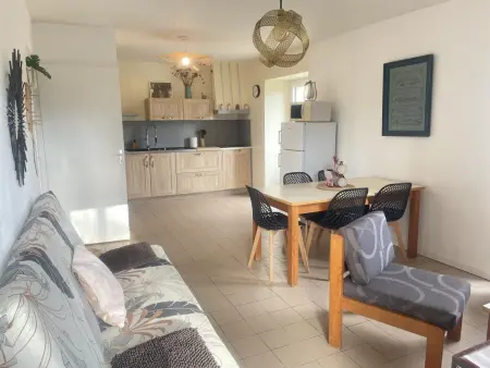 Gîte au bord de la rivière avec 2 terrasses à Saint-Maurice-des-Lions : photo 2