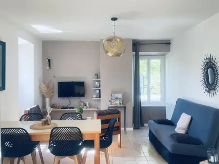 Gîte au bord de la rivière avec 2 terrasses à Saint-Maurice-des-Lions : photo 7