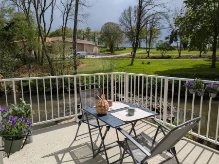 Gîte au bord de la rivière avec 2 terrasses à Saint-Maurice-des-Lions : photo 13