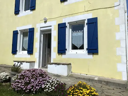 Maison ancienne avec jardin arboré à Groix : photo 2