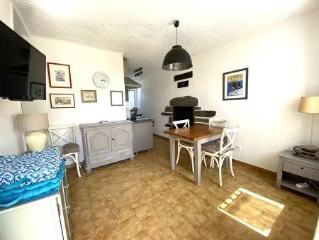 Maison ancienne avec jardin arboré à Groix : photo 3