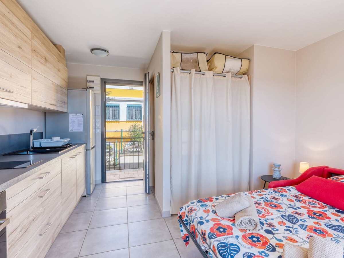 Studio rénové avec terrasse, 2 min du centre Lavandou - Photo 13