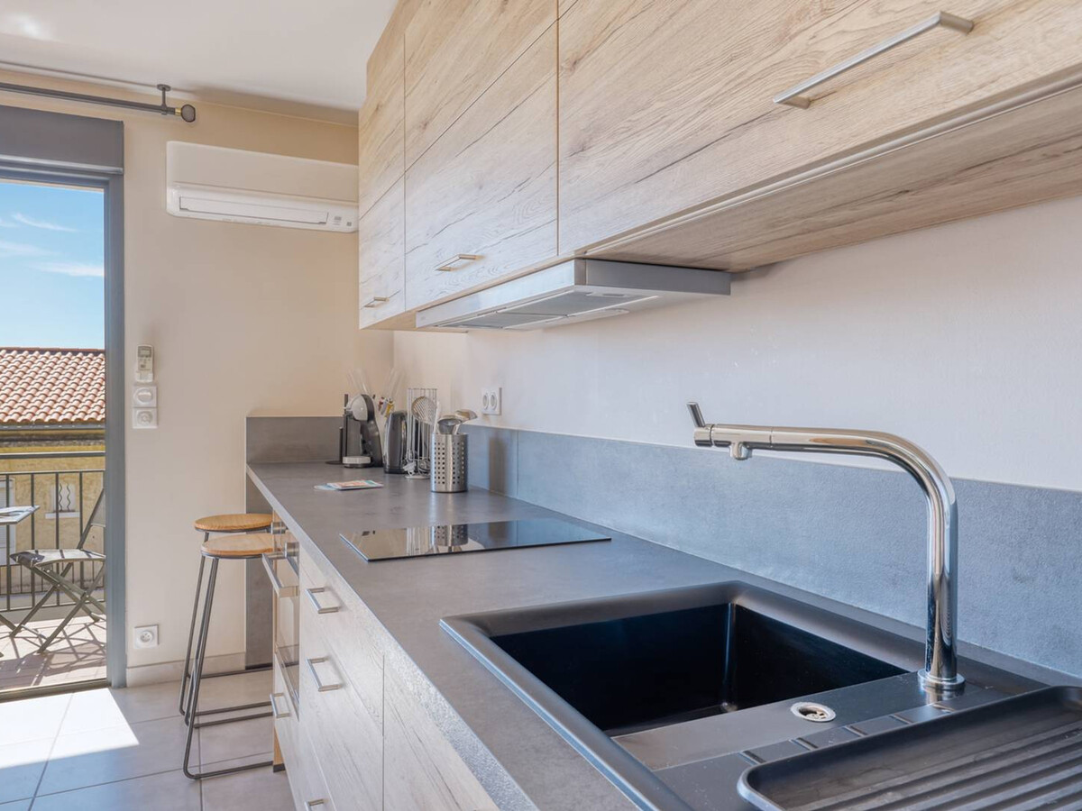 Studio rénové avec terrasse, 2 min du centre Lavandou - Photo 15