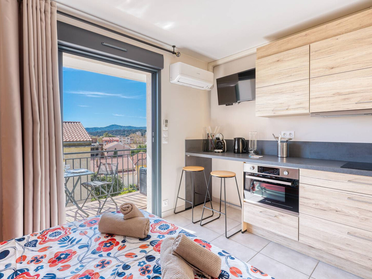 Studio rénové avec terrasse, 2 min du centre Lavandou - Photo 19