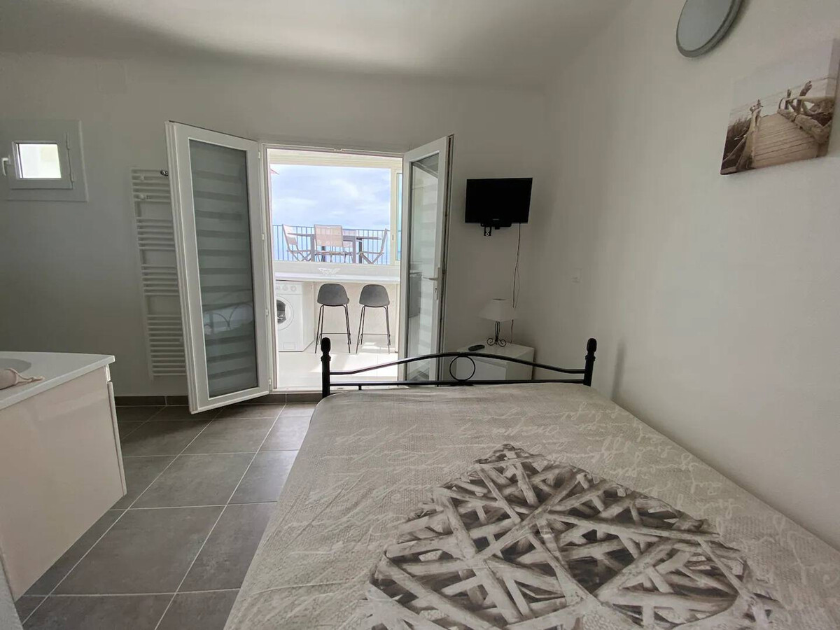 Appartement climatisé vue mer et plage privée au Lavandou - Photo 17
