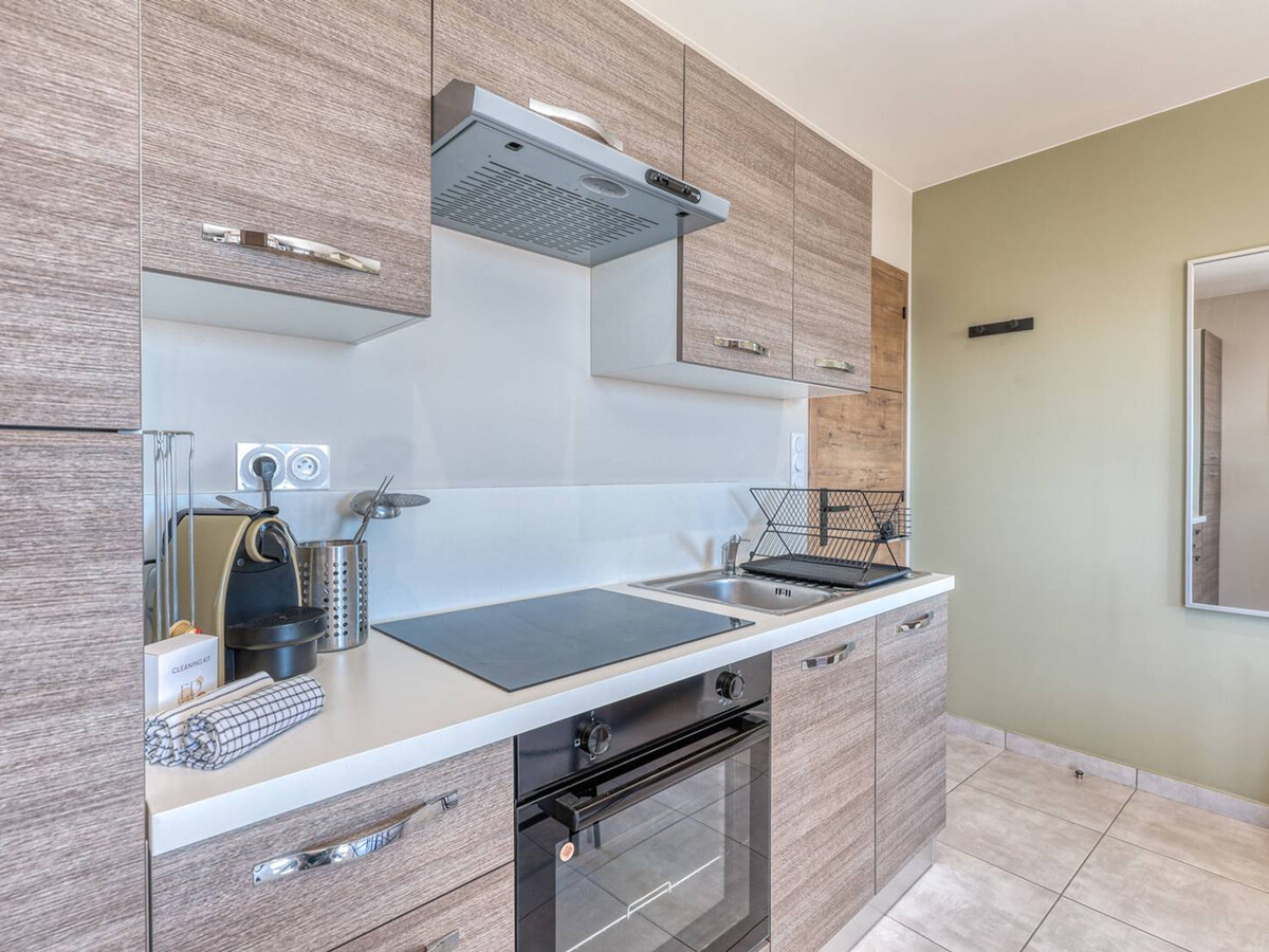Appartement climatisé centre Le Lavandou, vue mer - Photo 18