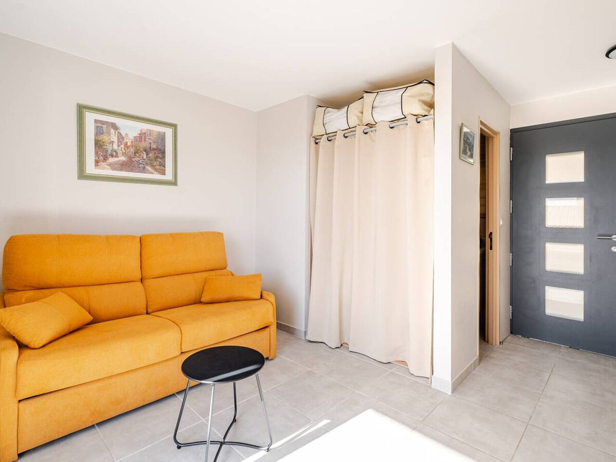 Studio rénové avec terrasse, 4 min de la plage - Photo 3