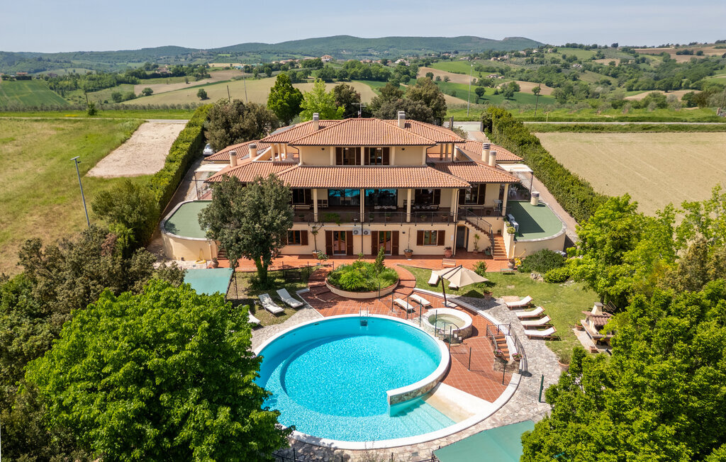 Maison 14 personnes à Gualdo Cattaneo (PG) - Photo 1