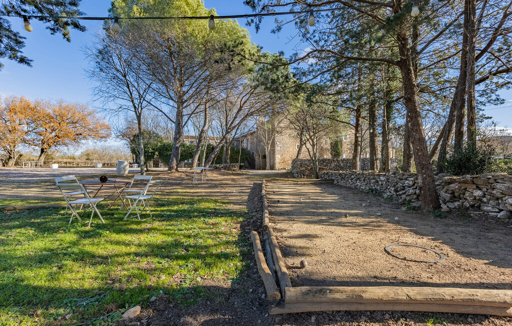 Maison en pierre avec piscine partagée au Rouet - Photo 7