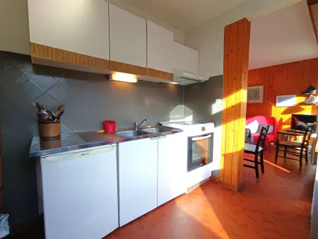 T2 avec balcon ouest à Saint-Lary-Soulan, 4 personnes : photo 8