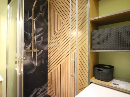 T2 bis Art Déco avec balcon à 50m² près des Thermes : photo 12