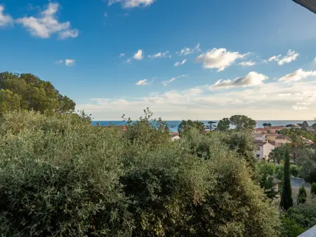 Appartement 2 pièces avec terrasse et vue mer à Saint Aygulf : photo 3