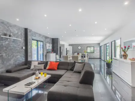 Villa 250 m² avec piscine privée à 400 m de la plage des Lecques : photo 2