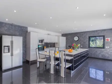 Villa 250 m² avec piscine privée à 400 m de la plage des Lecques : photo 17
