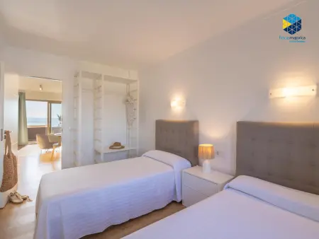 Appartement 1 chambre bord de mer à S'Illot, terrasse 20 m² : photo 15
