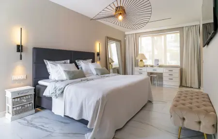 Amazing villa with heated pool, Maison 14 personnes à Benalmádena - Photo 6