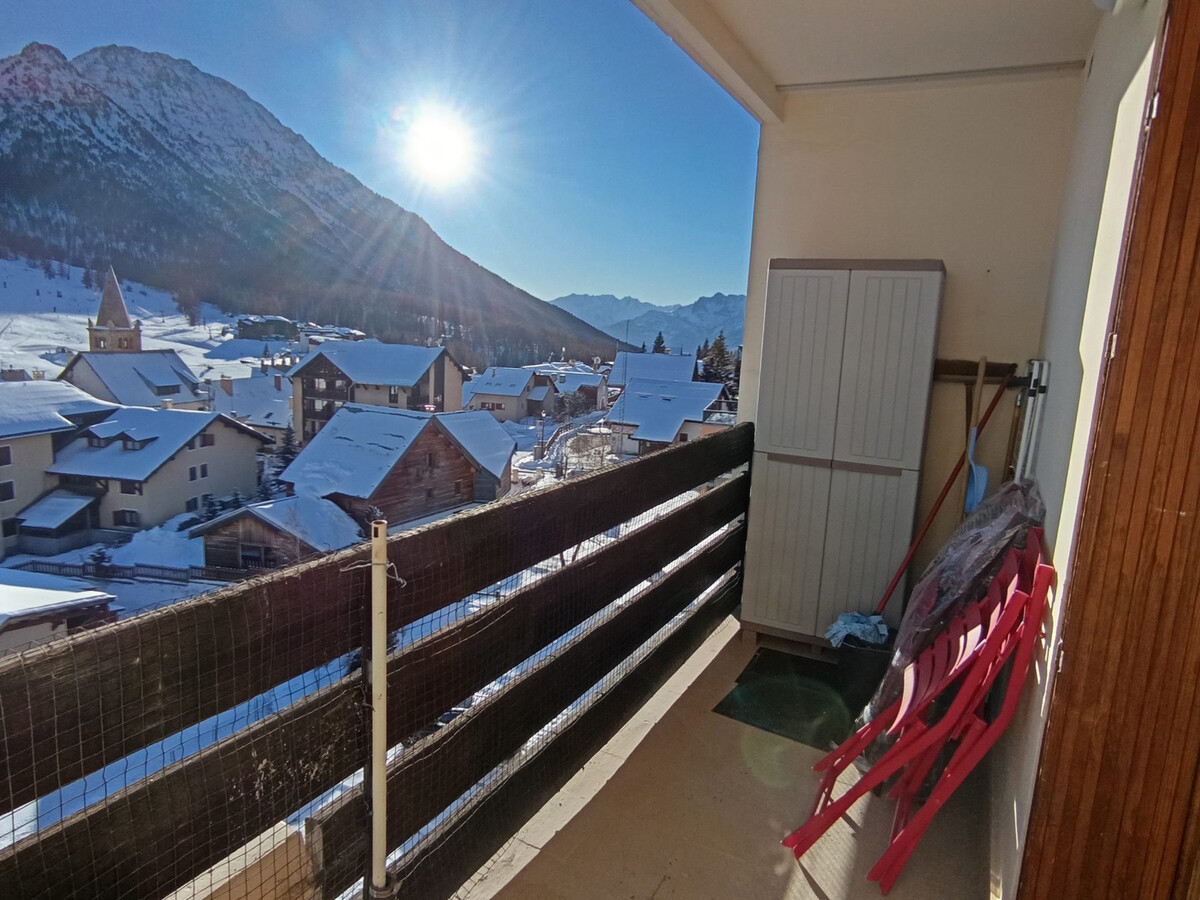 Studio rénové plein sud, 32 m², balcon et parking - Photo 11