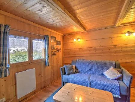 Chalet atypique de 25 m² près du centre de Morzine, parking : photo 8