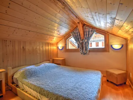 Chalet atypique de 25 m² près du centre de Morzine, parking : photo 11