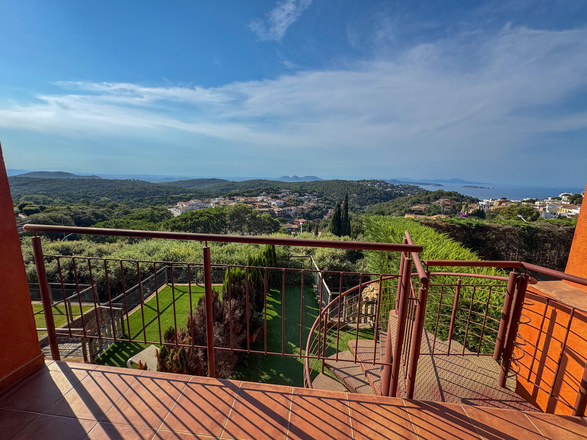 Maison 3 chambres vue mer à Begur, piscine partagée - Photo 3