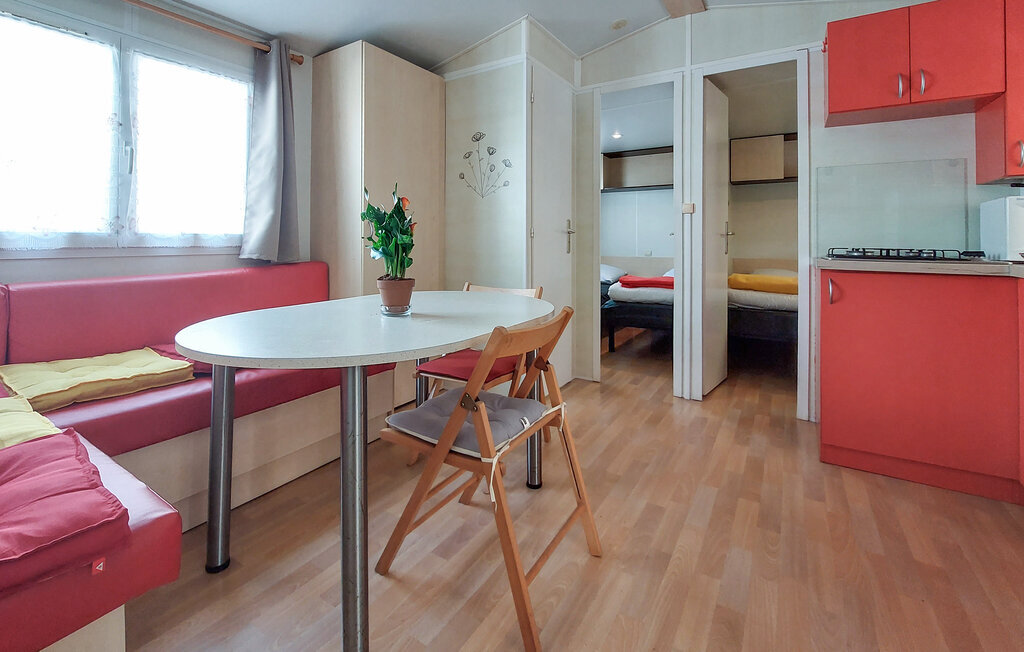 Mobil-home 3 chambres avec piscine intérieure à Carnac - Photo 3