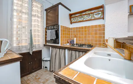 Appartement 4 pers. au cœur d'Antibes, vue sur les rues : photo 6