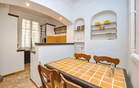 Appartement 4 pers. au cœur d'Antibes, vue sur les rues : photo 11