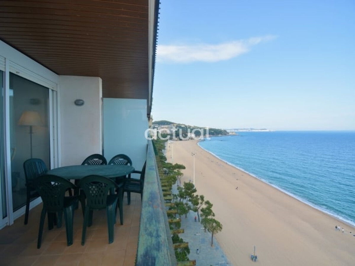Appartement bord de mer, 9e étage avec terrasse à Platja d'Aro - Photo 2