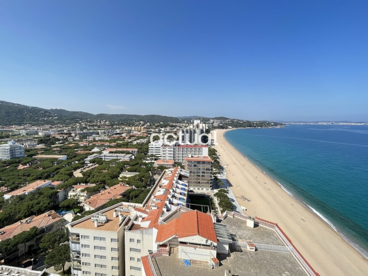 Appartement 20e étage première ligne de plage à Platja d'Aro - Photo 2