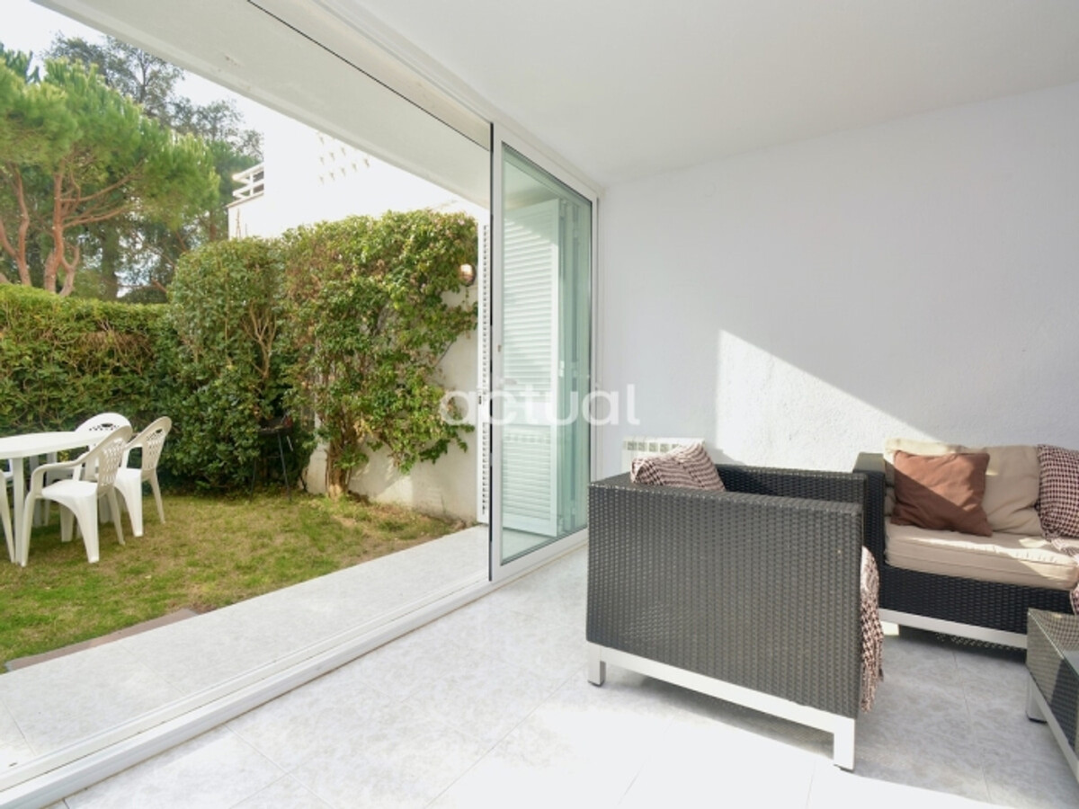 Appartement 2 chambres, 400m plage, jardin et piscine - Photo 2