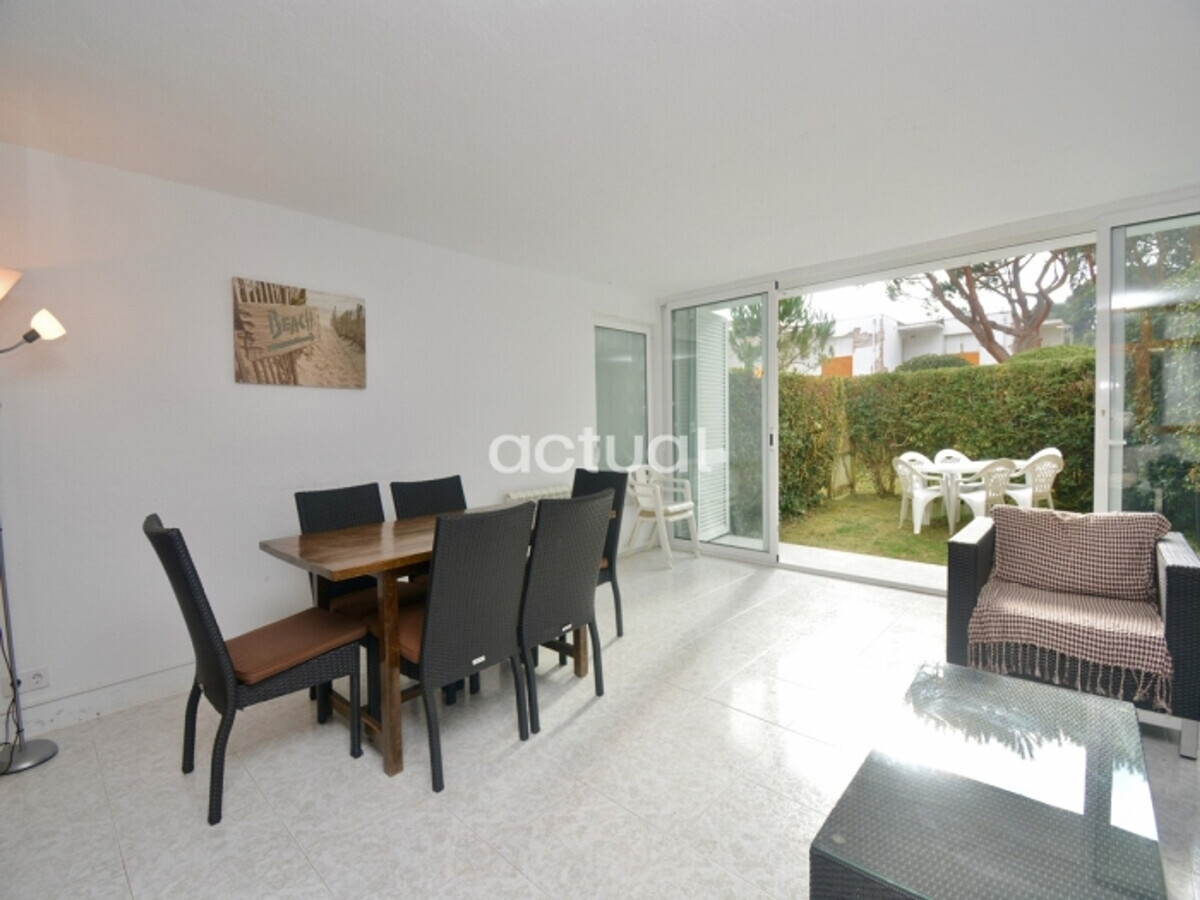 Appartement 2 chambres, 400m plage, jardin et piscine - Photo 6