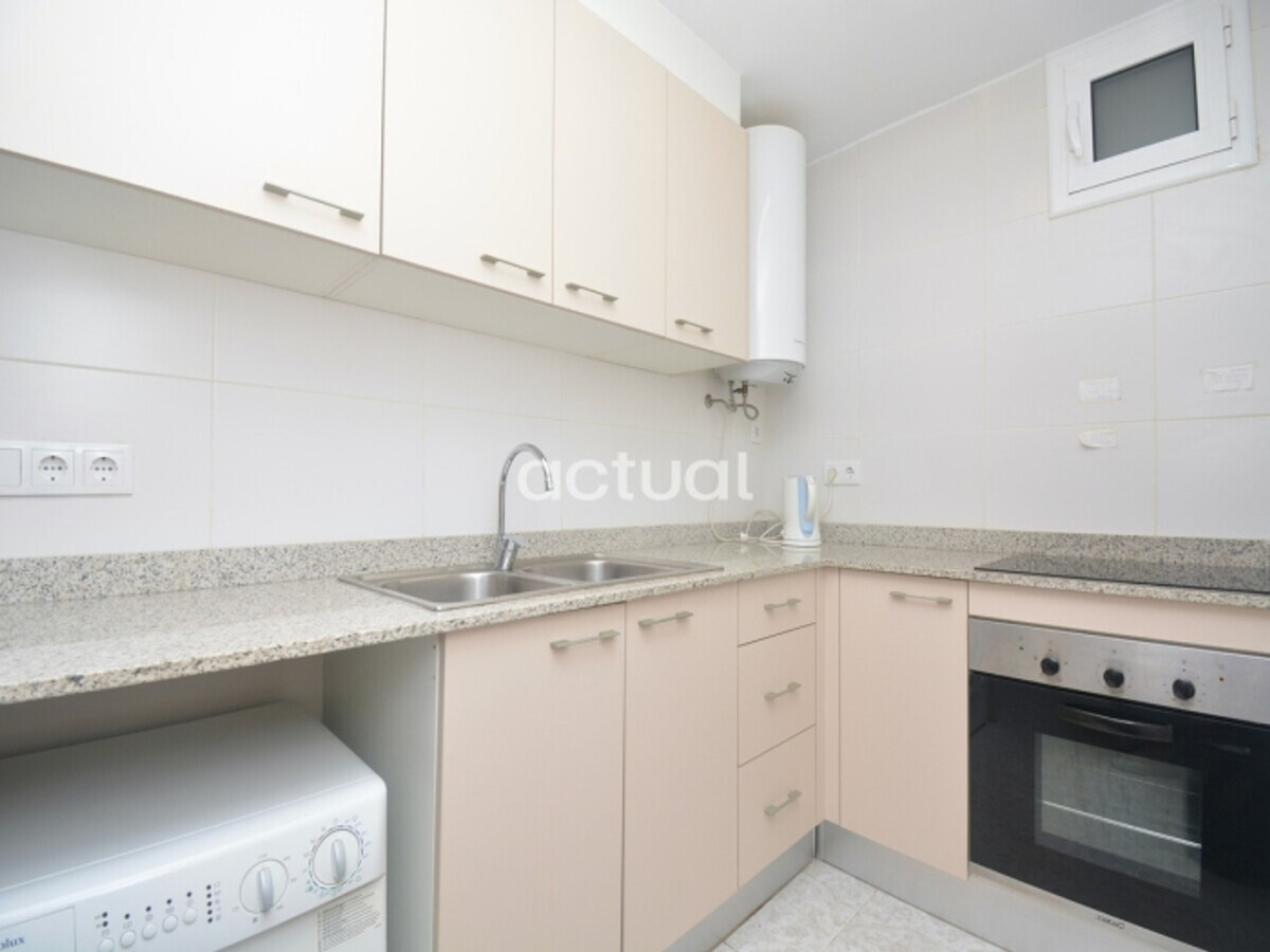 Appartement 2 chambres, 400m plage, jardin et piscine - Photo 13
