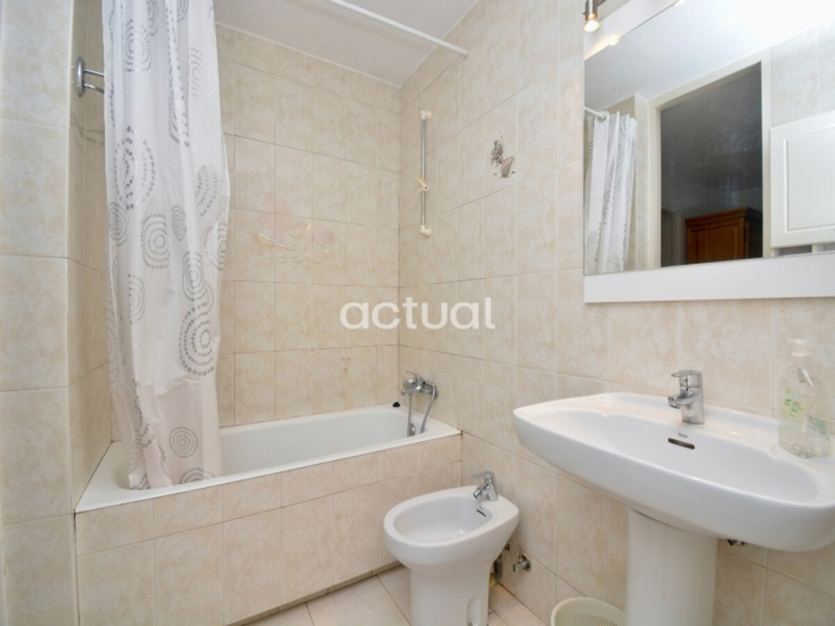 Appartement 2 chambres, 400m plage, jardin et piscine - Photo 18