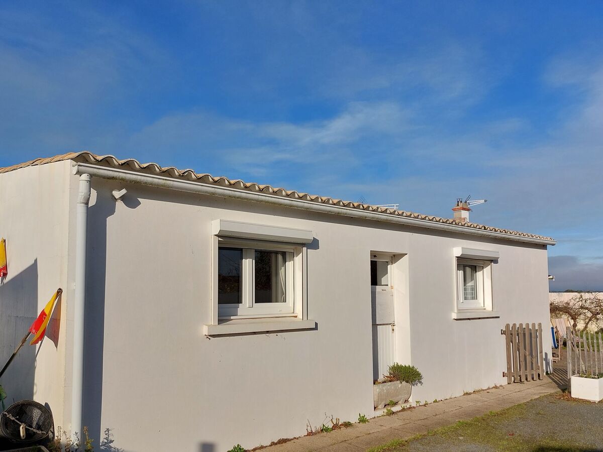 Maison rénovée à L'Épine, mer et marais salants à 500 m - Photo 12
