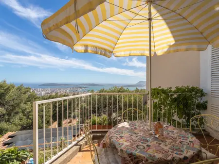 Maison d'artiste rénovée avec vue mer à Toulon : photo 3