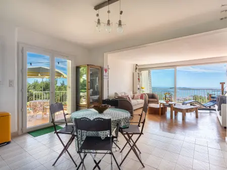 Maison d'artiste rénovée avec vue mer à Toulon : photo 10
