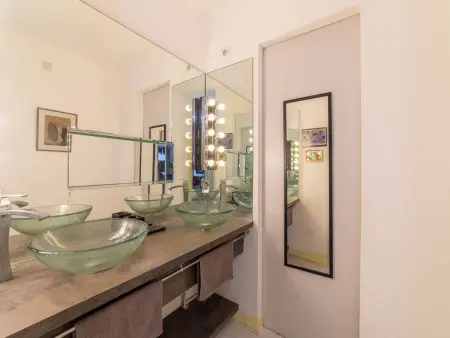 Maison d'artiste rénovée avec vue mer à Toulon : photo 28