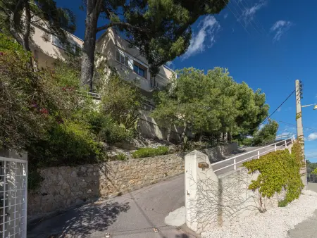 Maison d'artiste rénovée avec vue mer à Toulon : photo 31