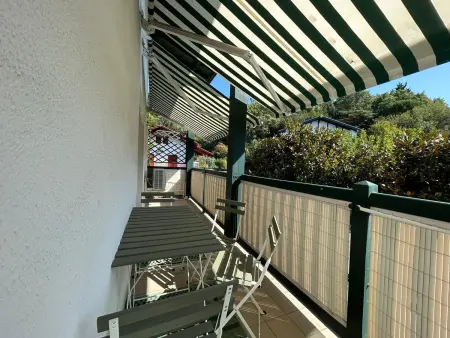 T2 rénové avec terrasse, à 300m de la plage de Socoa : photo 2