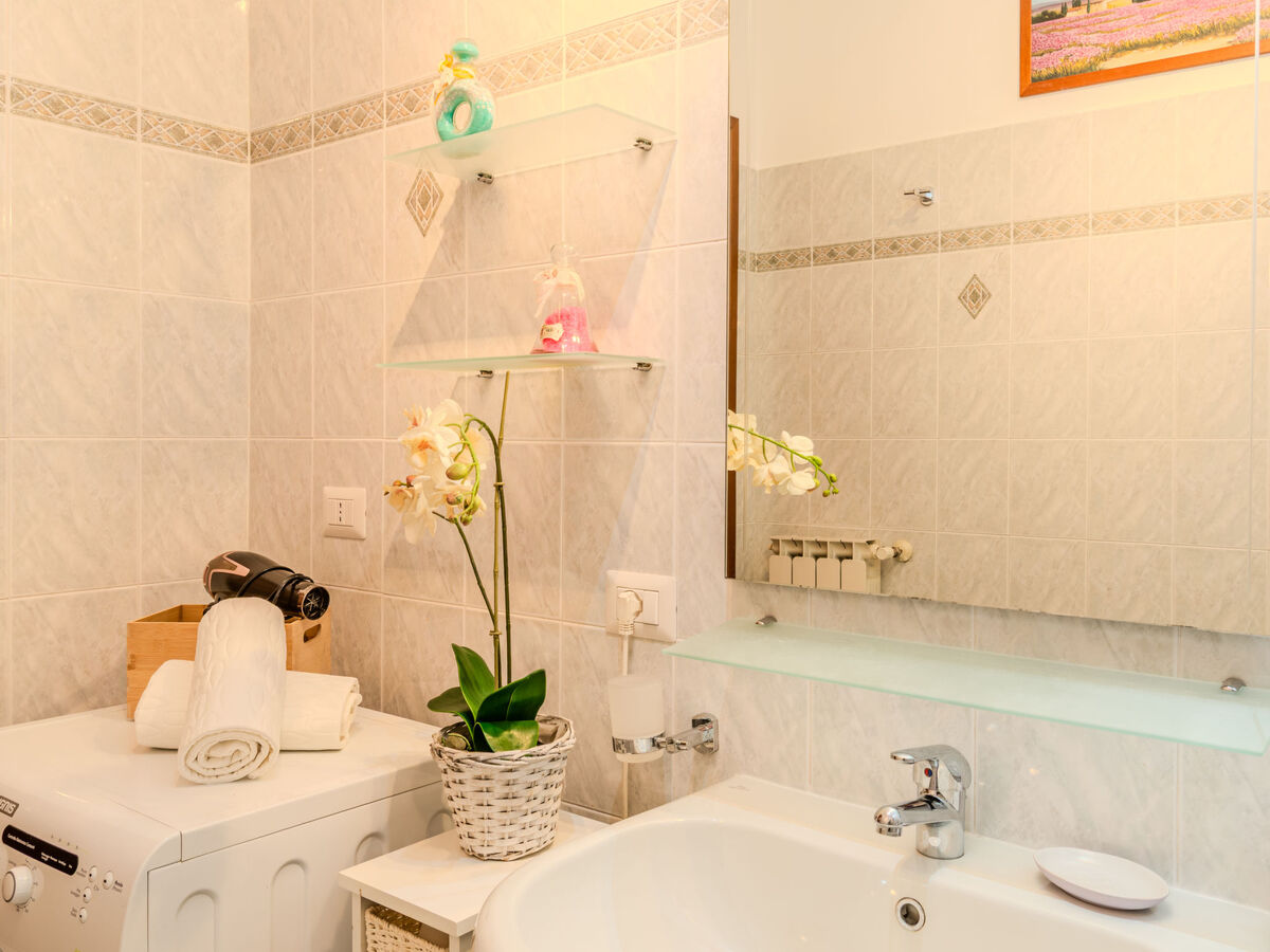 Lella - Appartement Varenna, vue lac et montagnes - Photo 22