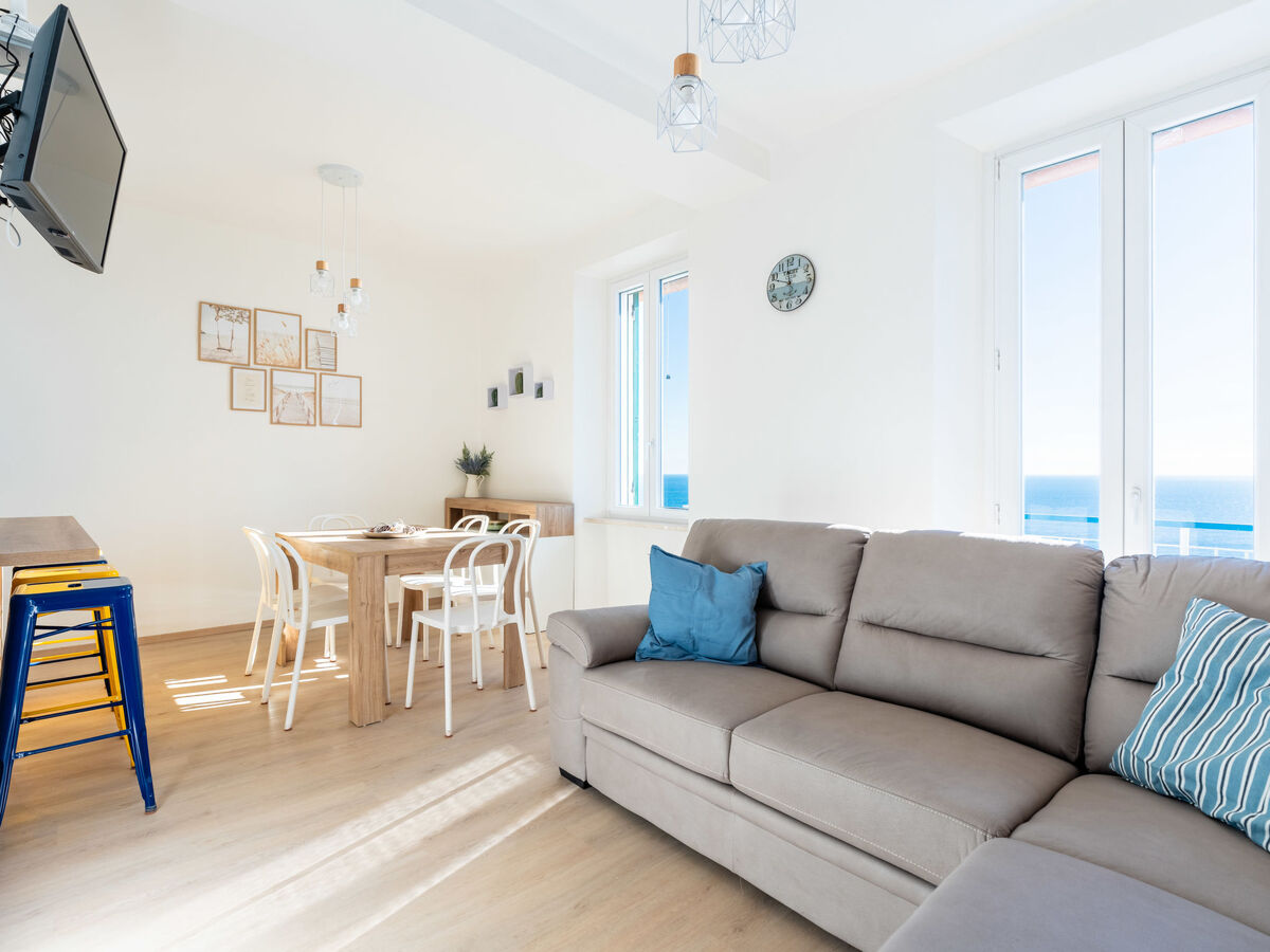 Belvedere Alassio – Maison 5 pers., vue mer panoramique - Photo 2