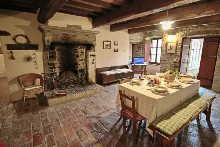 Casal Corniolo- Montalto, Ferme à Apecchio avec piscine - Photo 2