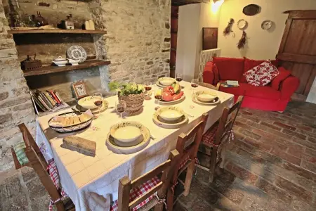 Casal Corniolo- Montalto, Ferme à Apecchio avec piscine - Photo 11